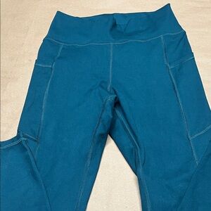 Gilly Hicks Hollister Green Blue Leggings NWOT Medium